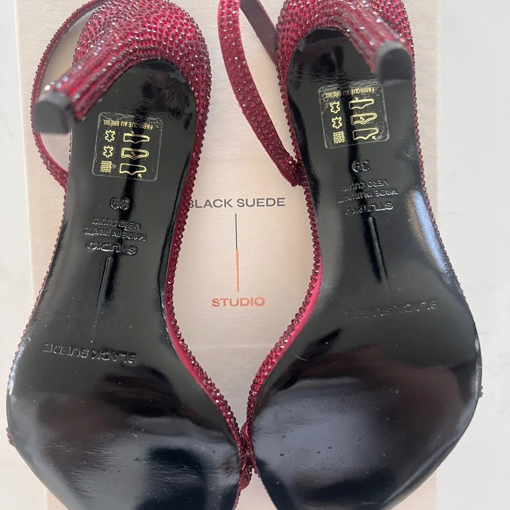 ✨Crystal Embellished Luciana Slingback
Sandal in Syrah Satin BLACK SUEDE STUDIO✨ - Picture 7 of 11